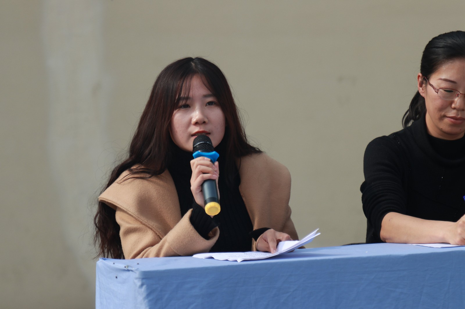 教师代表讲话2.JPG